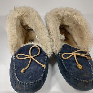 Women's UGG Blue Size 9 Slippers